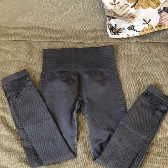 Purple Workout Set - Picture 8 of 8